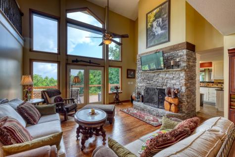 880 Locust Trail Hiawassee GA 30546