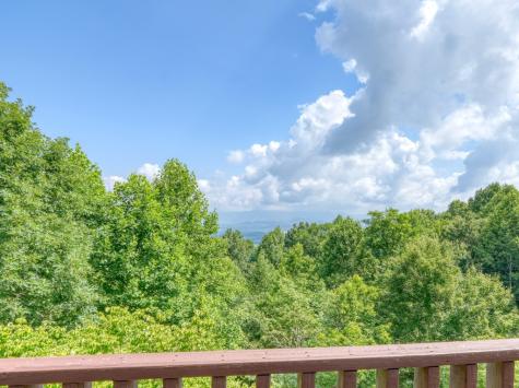 880 Locust Trail Hiawassee GA 30546