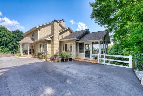 880 Locust Trail Hiawassee GA 30546