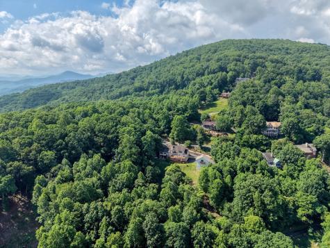 880 Locust Trail Hiawassee GA 30546
