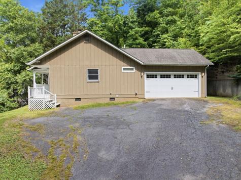 3160 Hiawassee Trace Hiawassee GA 30546