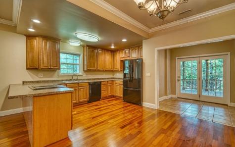 2501 Leisure Lane Young Harris GA 30582