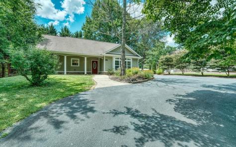2501 Leisure Lane Young Harris GA 30582