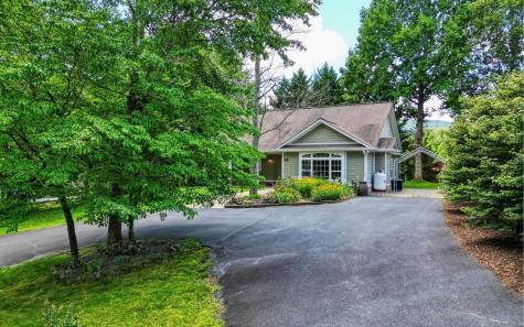 2501 Leisure Lane Young Harris GA 30582