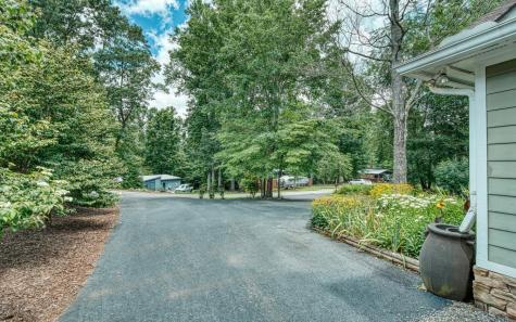 2501 Leisure Lane Young Harris GA 30582