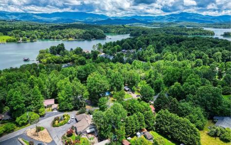 2501 Leisure Lane Young Harris GA 30582