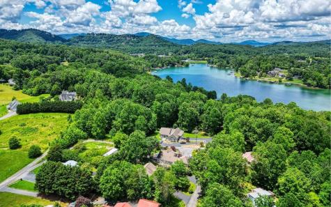 2501 Leisure Lane Young Harris GA 30582