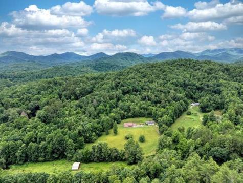 200 Gold Leaf Lane Murphy NC 28906
