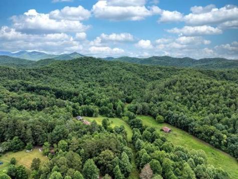 200 Gold Leaf Lane Murphy NC 28906