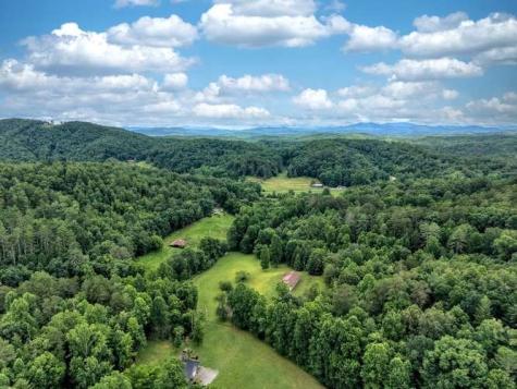 200 Gold Leaf Lane Murphy NC 28906