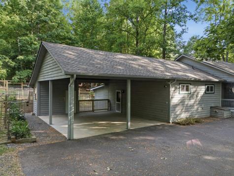 1677 Long Ridge Road Hiawassee GA 30546