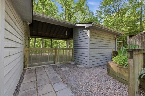 1677 Long Ridge Road Hiawassee GA 30546