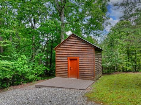 115 Fox Run Drive Blue Ridge GA 30513