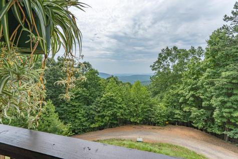 670 Tutiyi Lane Murphy NC 28906