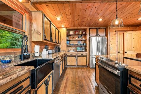560 Endless View Road Mineral Bluff GA 30559