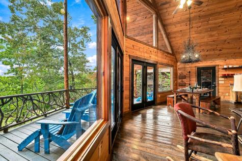 560 Endless View Road Mineral Bluff GA 30559