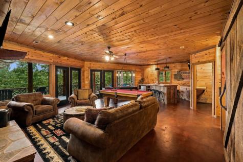 560 Endless View Road Mineral Bluff GA 30559