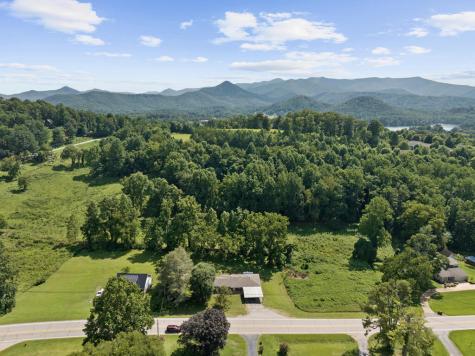 728 Bell Creek Road Hiawassee GA 30546