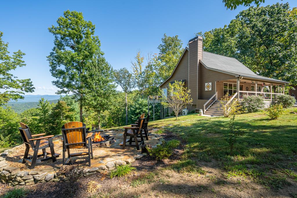 359 Caldwell Overlook Brasstown NC 28902