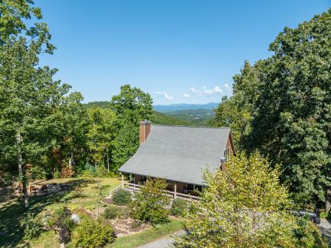359 Caldwell Overlook Brasstown NC 28902