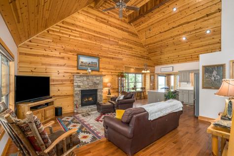 359 Caldwell Overlook Brasstown NC 28902