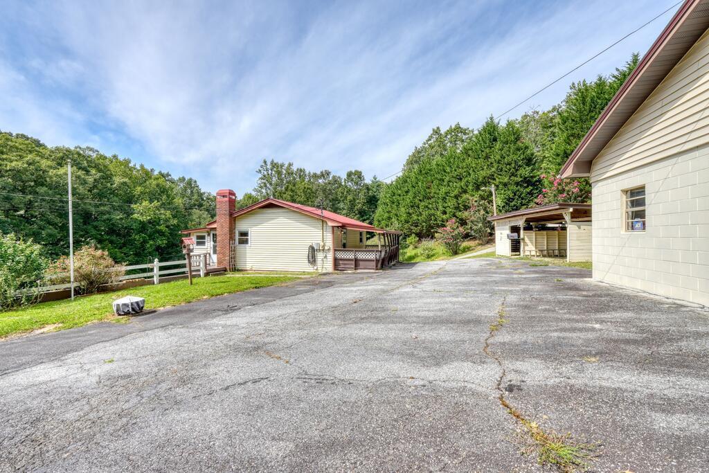 733 Jones Street Blairsville GA 30512