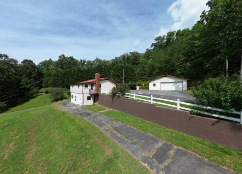 733 Jones Street Blairsville GA 30512