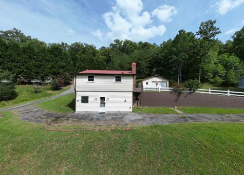 733 Jones Street Blairsville GA 30512