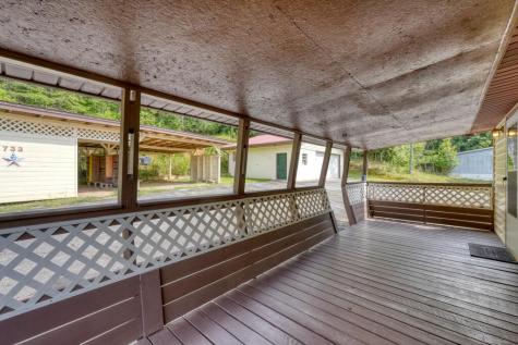 733 Jones Street Blairsville GA 30512
