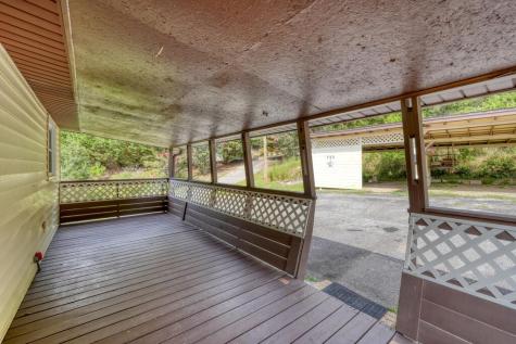 733 Jones Street Blairsville GA 30512