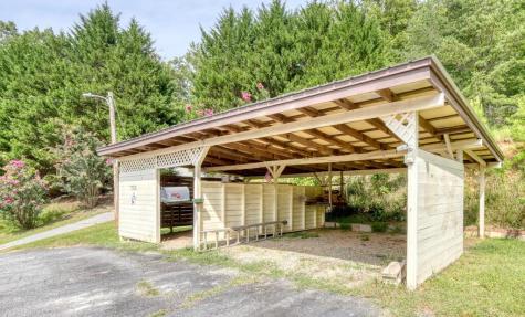 733 Jones Street Blairsville GA 30512
