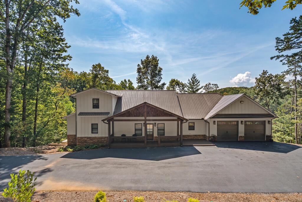 60 Weeks Lane Ellijay GA 30540