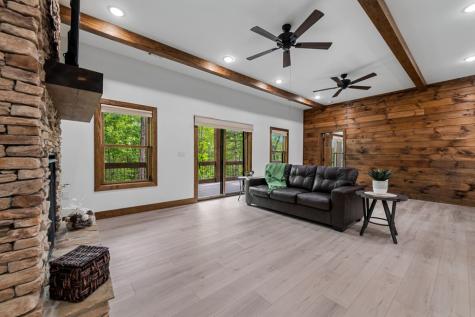 60 Weeks Lane Ellijay GA 30540