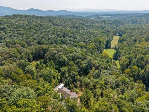 60 Weeks Lane Ellijay GA 30540