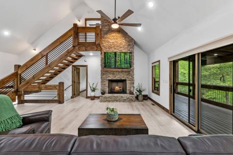 60 Weeks Lane Ellijay GA 30540