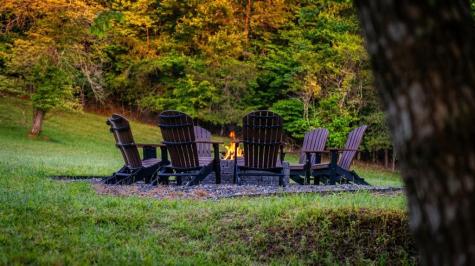661 Toccoa River Forest Mineral Bluff GA 30559