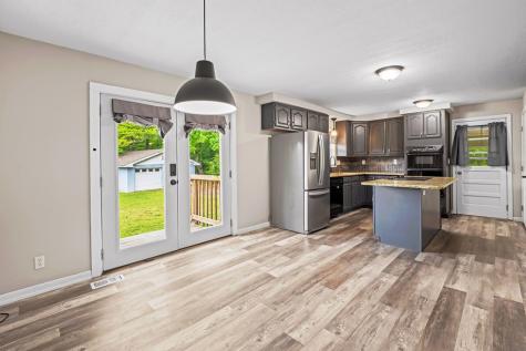1243 Sycamore Street Young Harris GA 30582