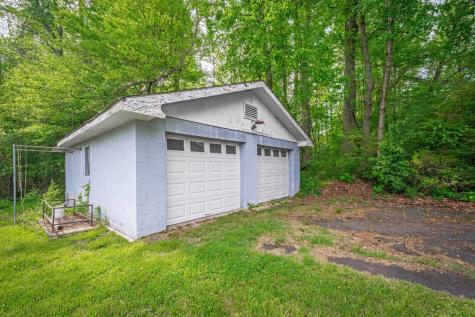 1243 Sycamore Street Young Harris GA 30582