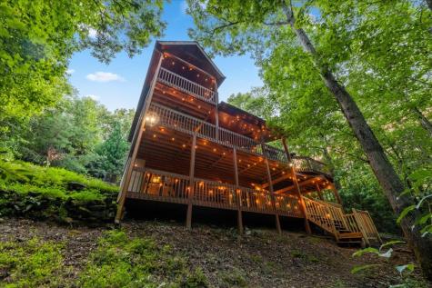 126 Brookwood Drive Blue Ridge GA 30513