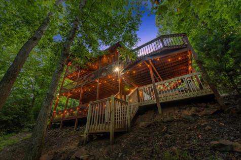 126 Brookwood Drive Blue Ridge GA 30513