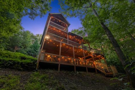 126 Brookwood Drive Blue Ridge GA 30513