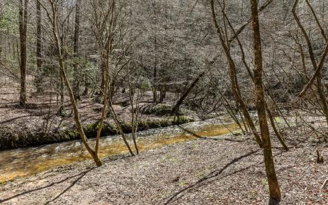 627 Walker Ridge Ellijay GA 30540