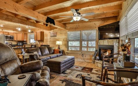 627 Walker Ridge Ellijay GA 30540