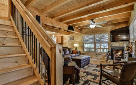 627 Walker Ridge Ellijay GA 30540