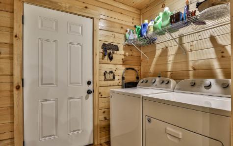 627 Walker Ridge Ellijay GA 30540