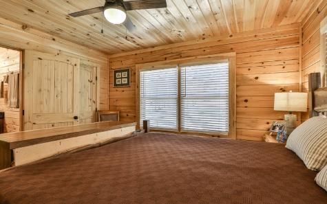 627 Walker Ridge Ellijay GA 30540