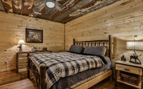 627 Walker Ridge Ellijay GA 30540