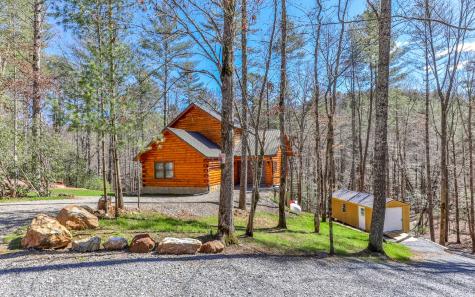 627 Walker Ridge Ellijay GA 30540