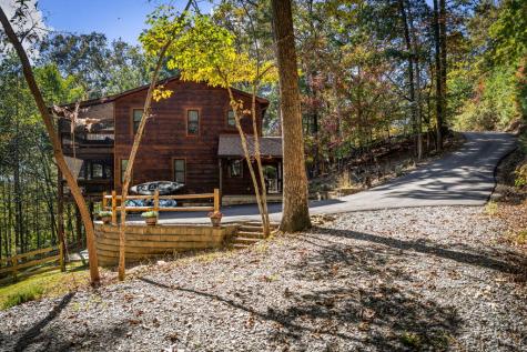 111 Windy Valley Spur Blue Ridge GA 30513