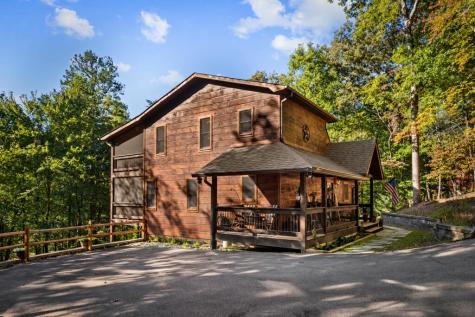 111 Windy Valley Spur Blue Ridge GA 30513